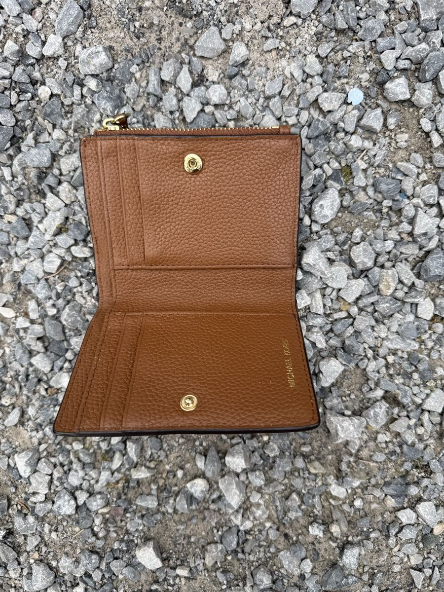 Michael Kors Portamonete: Michael Kors Portemonnaie – Nuovo (secondo la descrizione) da Richterswil venduto da N.cole_ 1