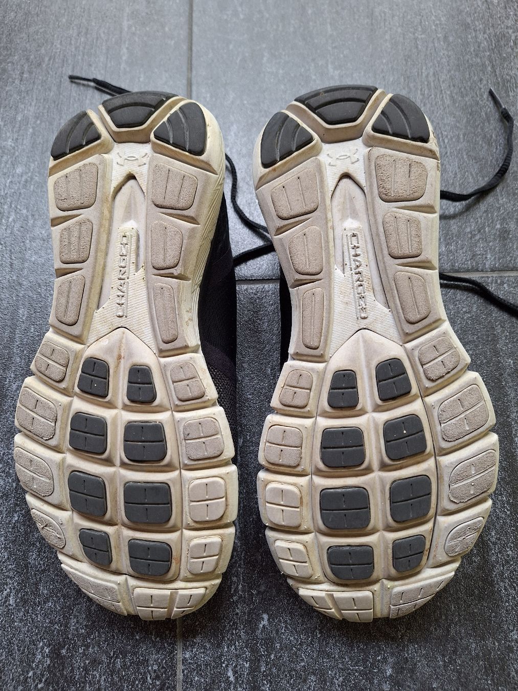 Under Armour Scarpe da donna: Under Armour Speedform Laufschuhe 37.5 – Usato da Utzigen venduto da Velvet8 1
