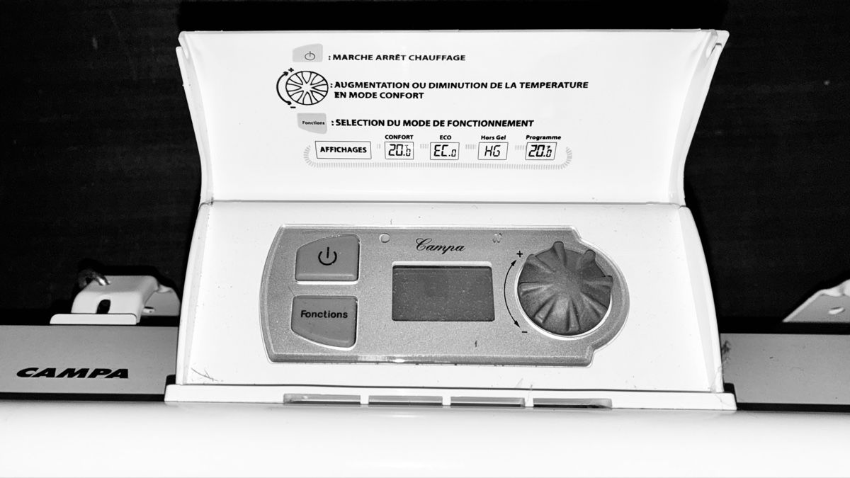 Radiatori: Convecteur électrique 1KW – Usato da Vex venduto da focusart 1