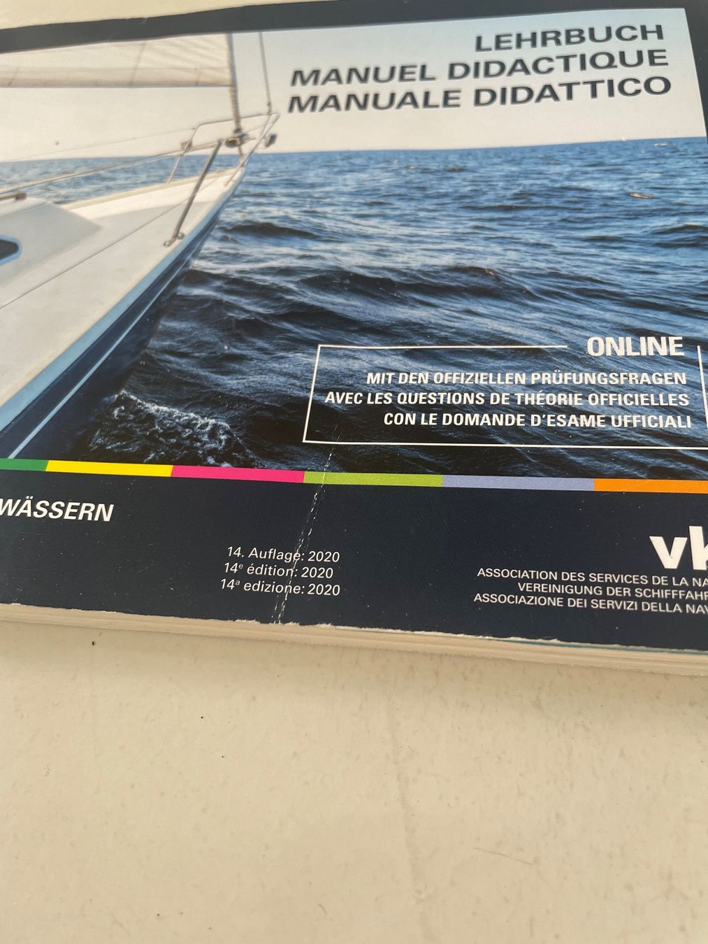 Libri: Bootsführerschein Lehrbuch- Motorboot Kat. A Theorie NP 90.- – Usato da Minusio venduto da Pink222 2