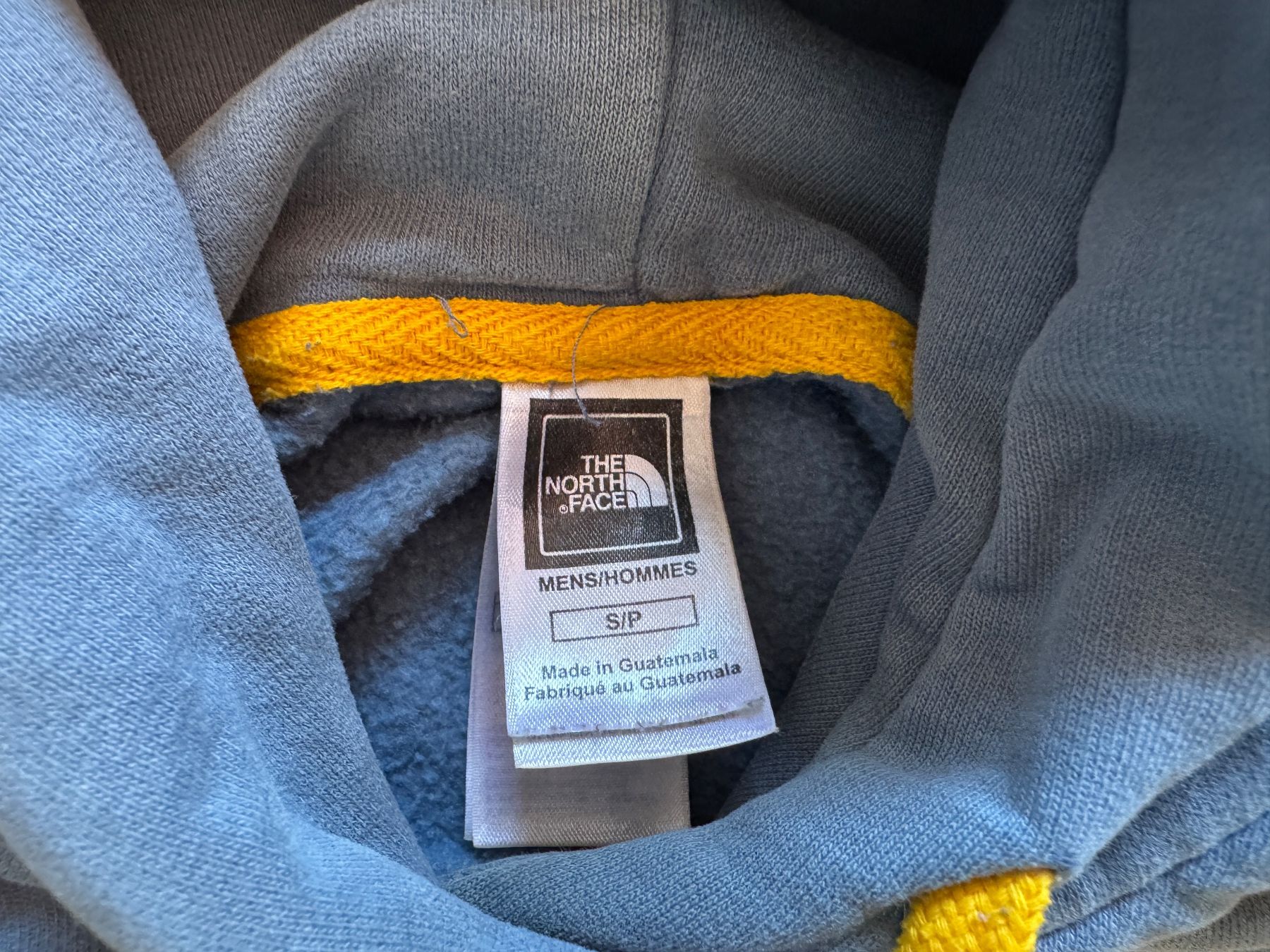 North Face Maglioni & Felpe: The North Face Sweatshirt hoodie pullover MEN Sz S – Usato da Neuchâtel venduto da _Easy_to_Find_ 2
