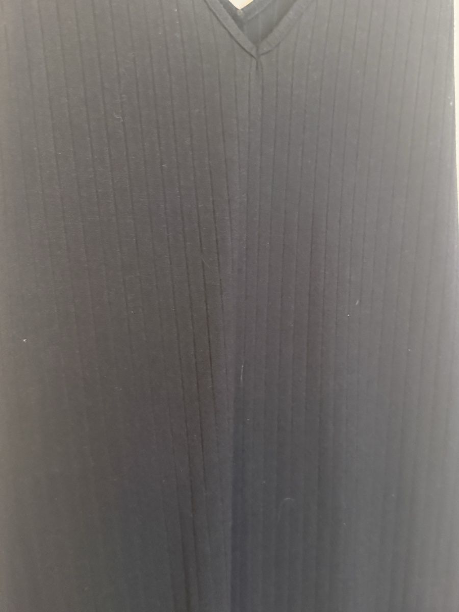 Kleider: Schwarzes ärmelloses Kleid – Gebraucht aus Luzern von vqu_8gks 2