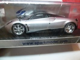 PAGANI Huayra - Exklusivität - silber von SPARK !! in OVP -