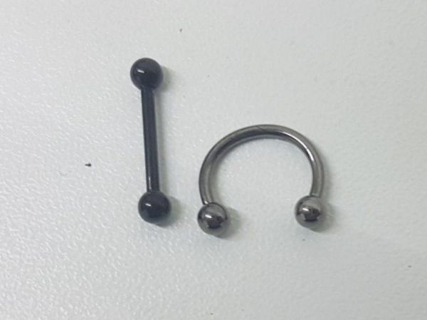 Gioielli per piercing: 2 Piercing ca.1cm – Usato da Teufenthal AG venduto da boebe071