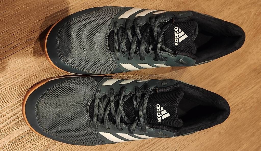 Chaussures hommes: Adidas Hallenschuhe – Neuf avec emballage d'origine à Nunningen par 19ss90 2
