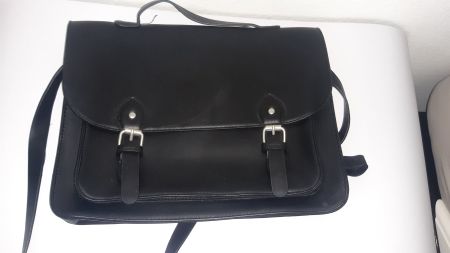 Schwarze Tasche Stradivarius