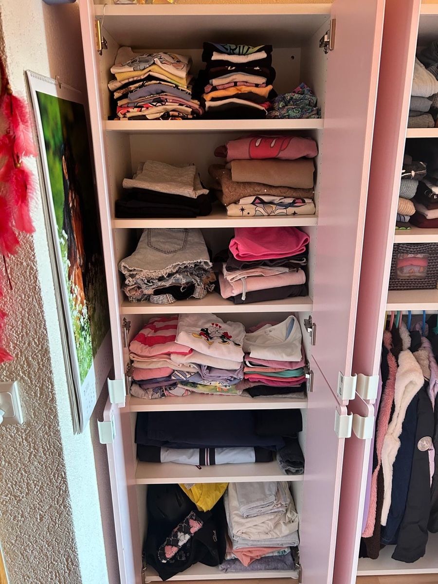 Armoires: Kinderschrank IKEA Smastad – D'occasion à Niederbuchsiten par Landin 4