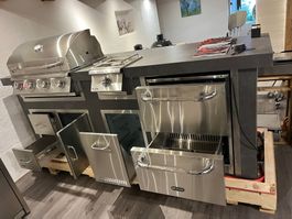 Cuisine d'ext. Bull de showroom octobre 2024, neuf