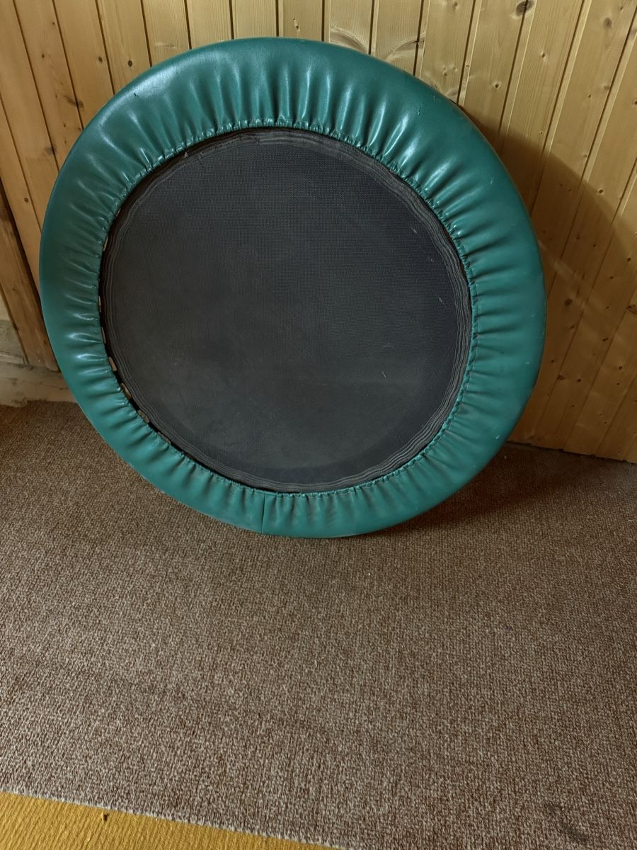 Trampolines: Trampolin klein – D'occasion à Unterterzen par vane.01