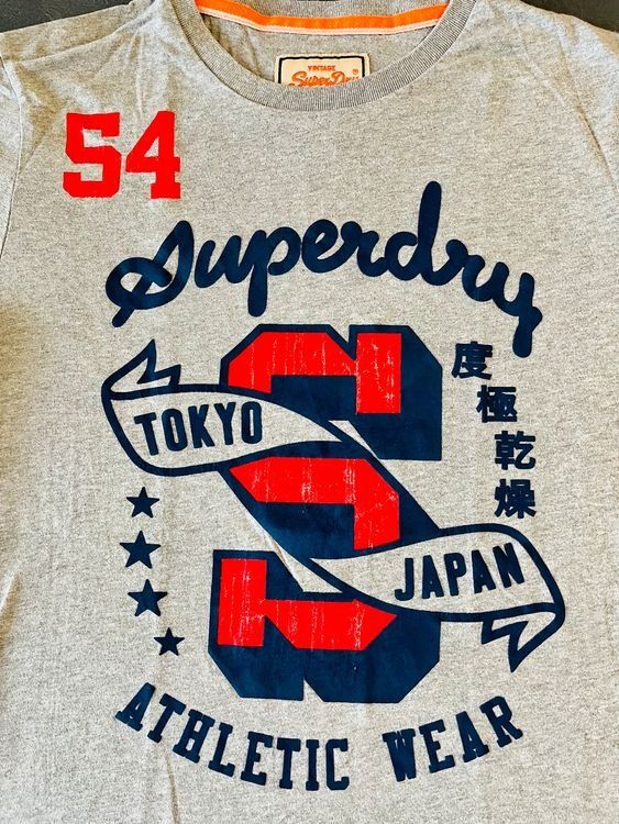 Superdry T-shirt: SUPERDRY T-Shirt Grösse S hellgrau - VERSAND – Usato da Innerferrera venduto da tic_p7qd 2