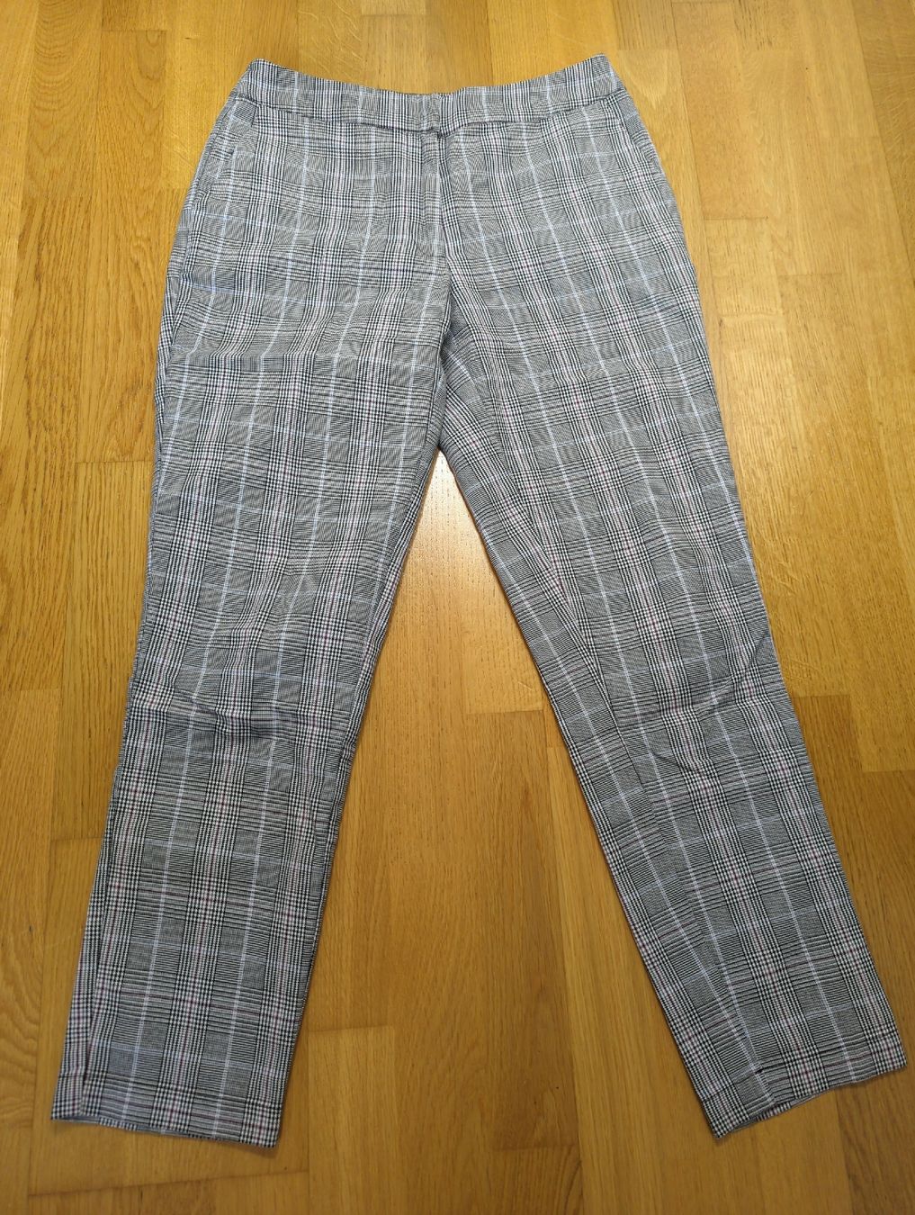 Pantaloni: Hose Karomuster Grösse 36 guter Zustand – Usato da Winterthur venduto da Glauriane