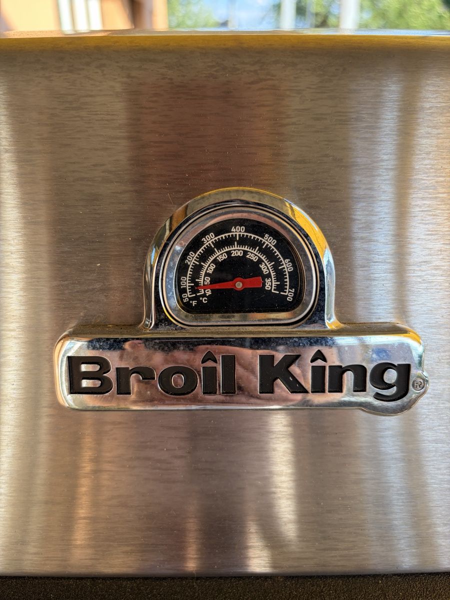 Griglie: Broil King Grill mit 3 Brennern, gebrauchter Zustand – Usato da Zumikon venduto da fbi10 5
