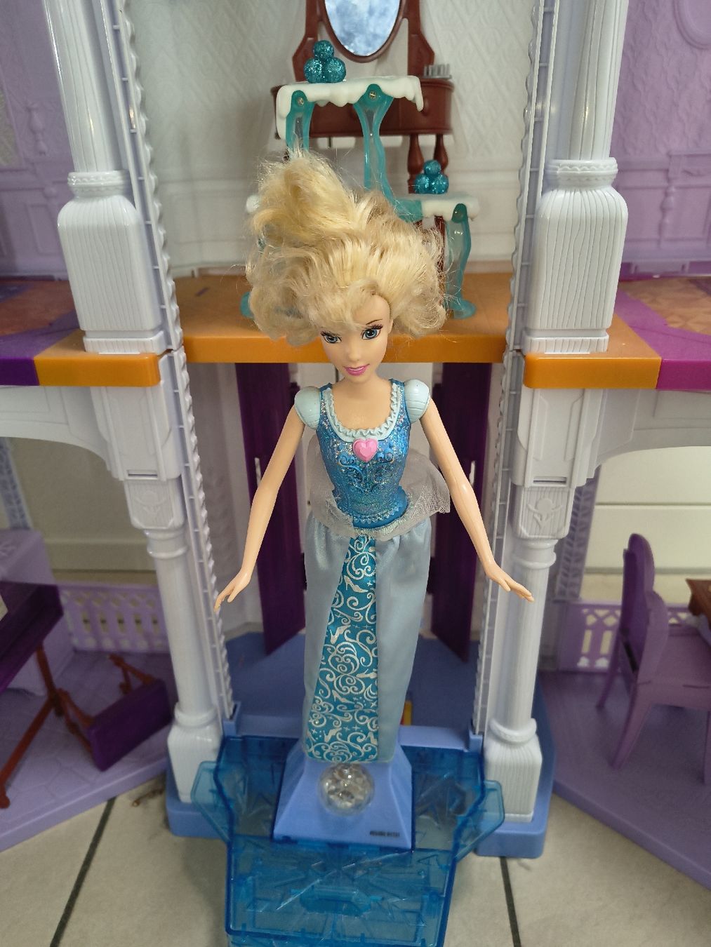 Case e mobili per bambole: Barbiehaus Frozen – Usato da Kloten venduto da sansisan 3