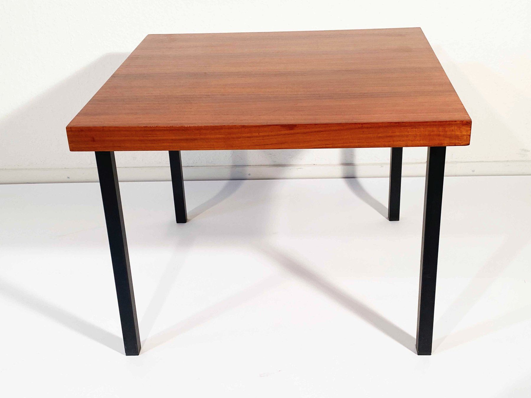 Tavoli: Midcentury Teak Chouchtisch – Usato da Beringen venduto da Kultgut