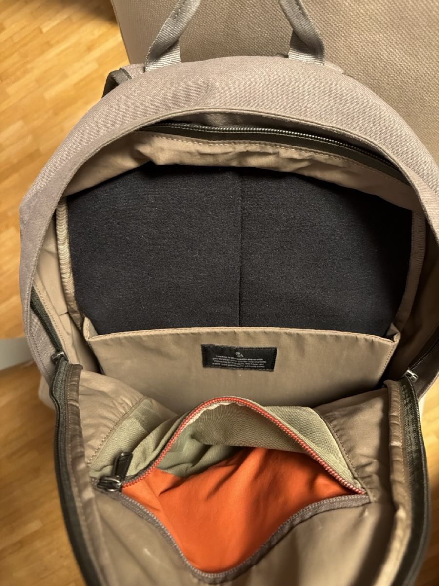 Bellroy Zaini: Bellroy Campus Backpack Grün – Usato da Zürich venduto da ceinem 1