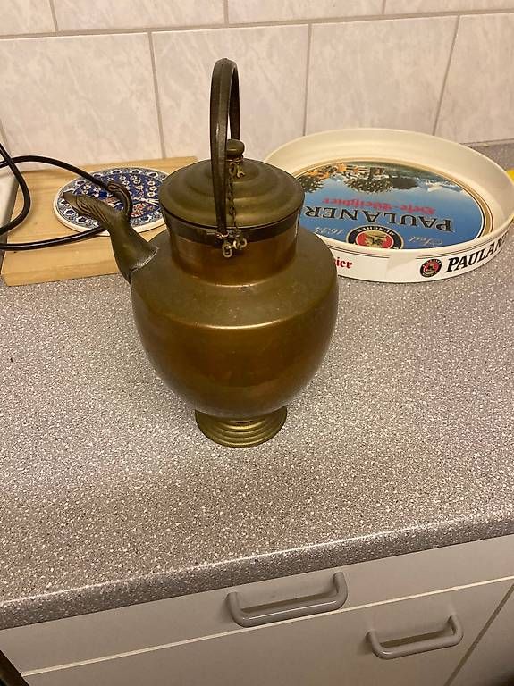 Caraffe: antiker Kupferkrug – Usato da Basel venduto da Blaetzlibajass 1