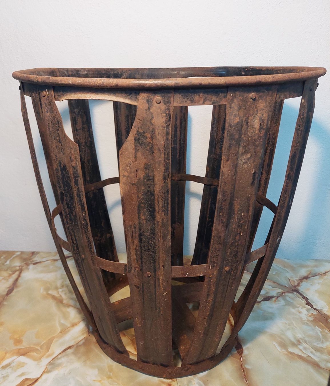Altro in Antiquarato & Arte: Metallkorb von Schnapsbrennerei – Usato da Siblingen venduto da rantiques