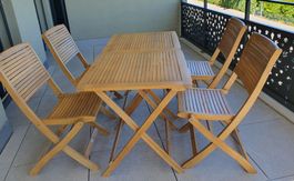 Akazienholz Balkon-/Terrassen-Set – 2 Tische + 4 Klappstühle