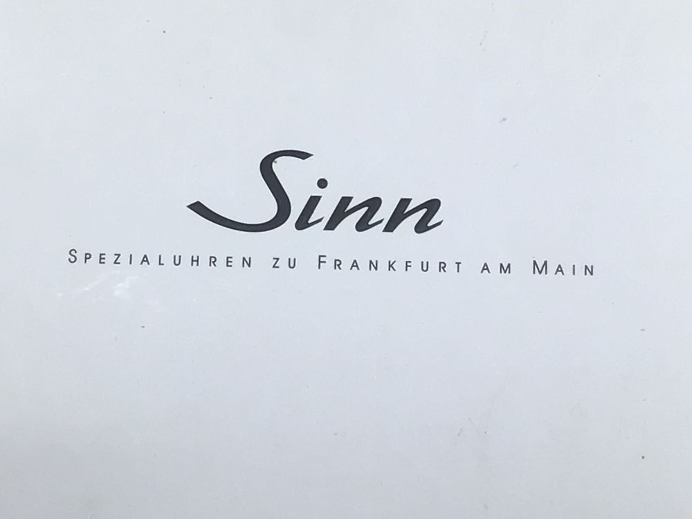 Sinn Montres: UHRENBUCH SINN 220 SEITEN 2010 KATALOG – D'occasion à Männedorf par Modelle-aller-Art 1