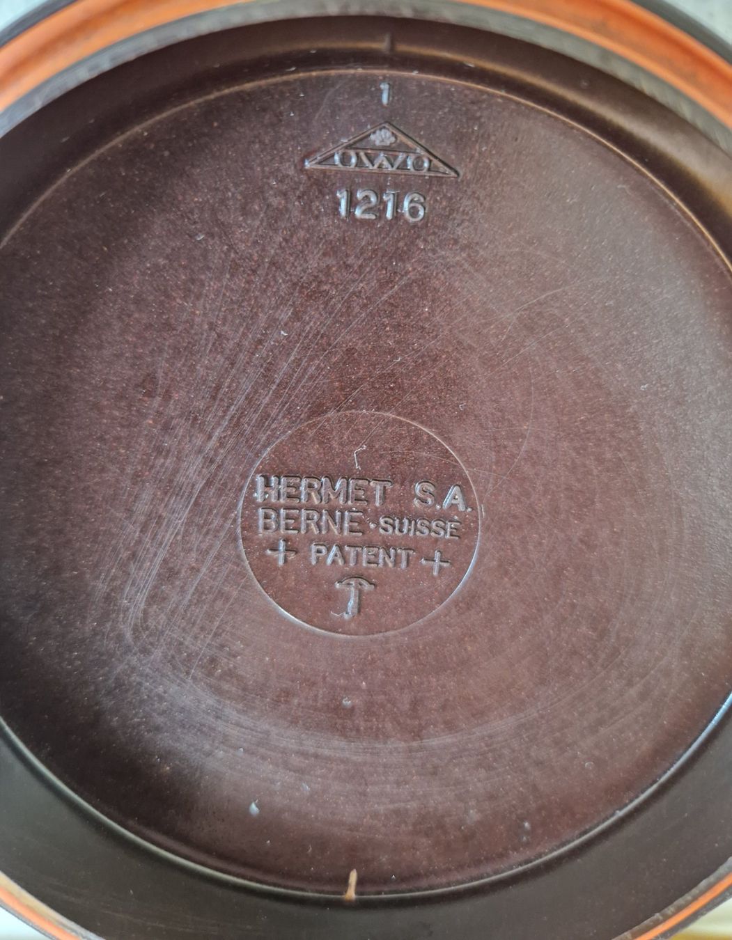Altro per la casa: Hermet Dose mit Bakelitdeckel – Usato da Bern venduto da Antikbatik 5