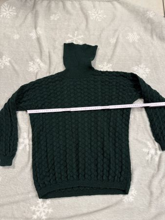 Wollpullover selbstgestrickt