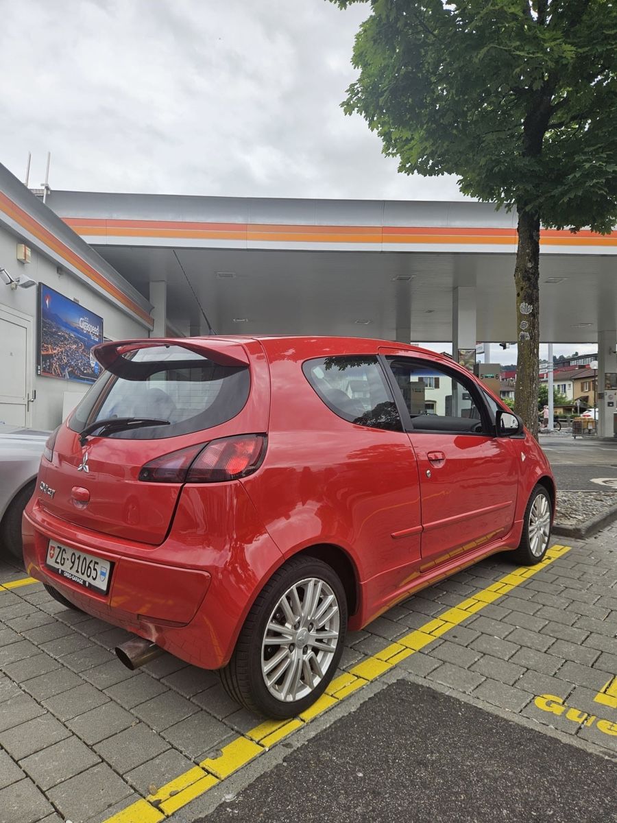 Mitsubishi Automobili: Mitsubishi Colt Czt – Usato da Thalwil venduto da 1ason