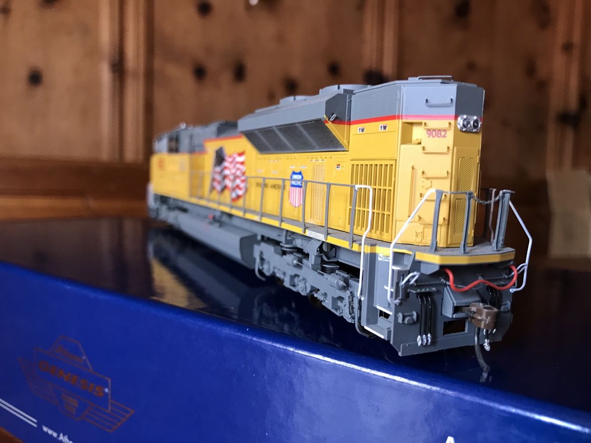 Athearn Modelleisenbahnen: Union Pacific SD70AC # 9082 – Neu (gemäss Beschreibung) aus Klosters Dorf von  3