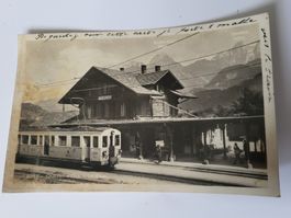 Alte Ansichtskarte Bahnhof Château d'Oex mit Zug, MOB R4