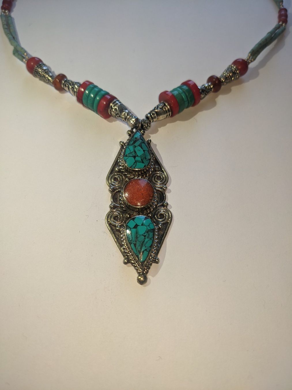 Catenine: Halskette aus Nepal – Nuovo (secondo la descrizione) da Basel venduto da N014 1