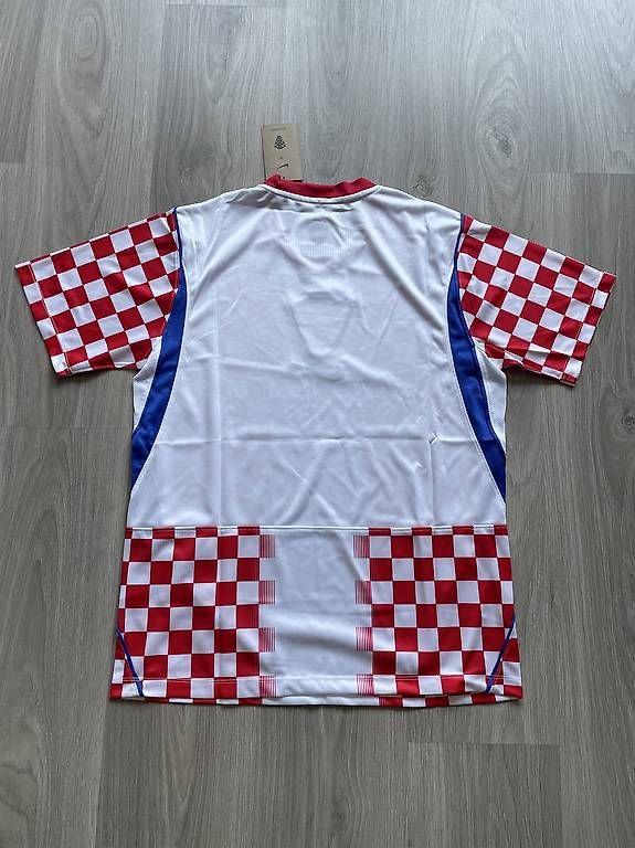 Maillots de corps & Pantalons: Kroatien Trikot Gr. M Neu – D'occasion à Biel/Bienne par Bolagol9 2