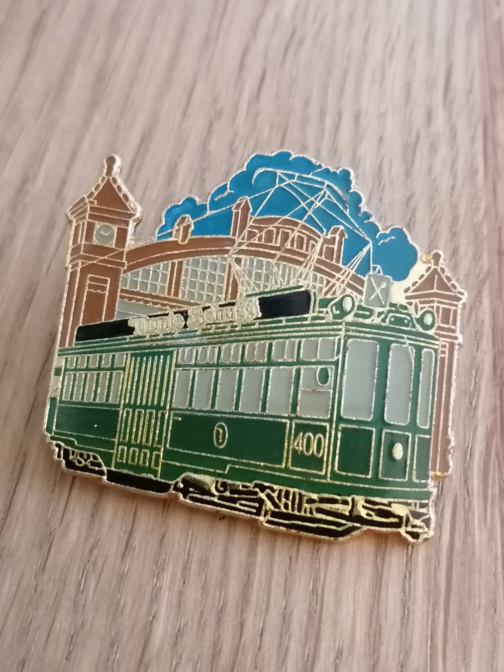 Placchette & Badge: Pin Dante Schuggi - Basler Oldtimer Tram – Usato da Basel venduto da vintagecollector