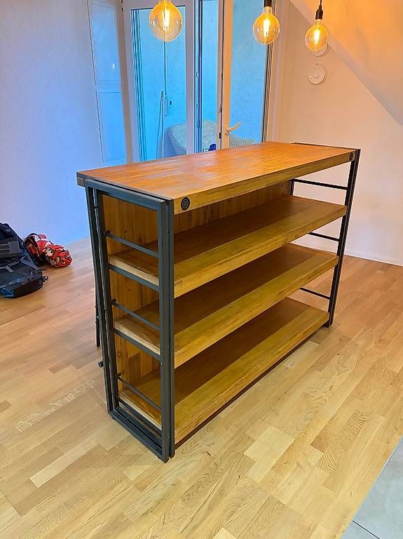 Equipement de magasin & Foires: Bartisch/Bar Table + 2 Hocker/Stools, Pickup Only! – D'occasion à Zürich par mar_bzd9 1