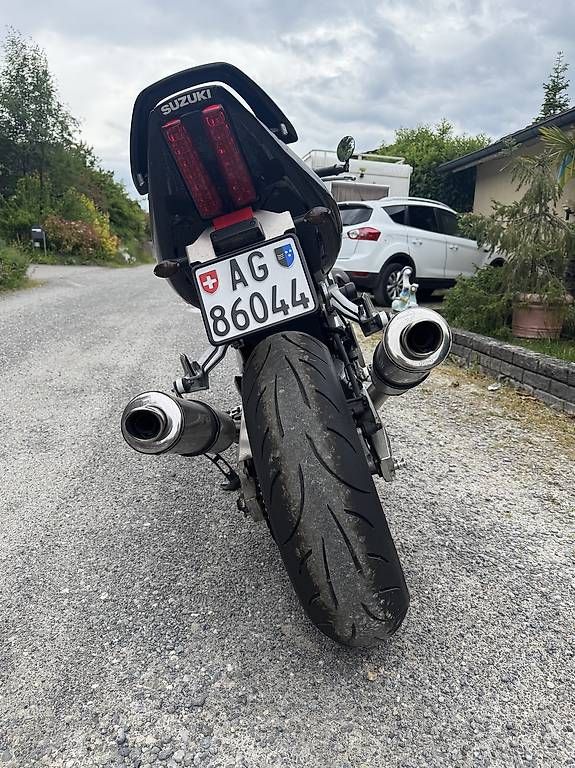 Strada: Suzuki SV1000 – Usato da Stetten AG venduto da VladyslavK 1