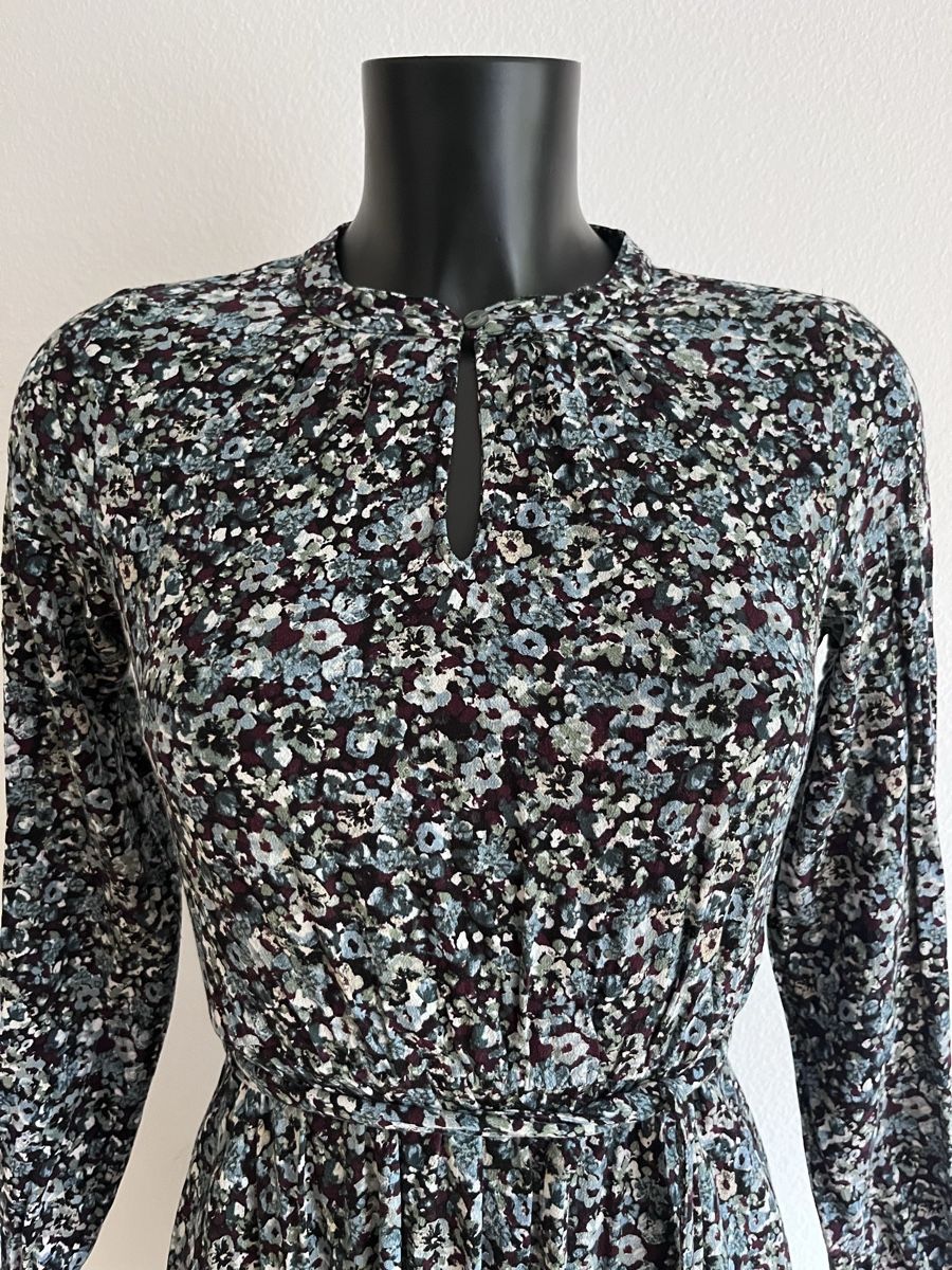 Robes: Kleid von ZERO mit Blumenmuster Gr 36 – Neuf (Voir description) à Baden par Didi_sunshine