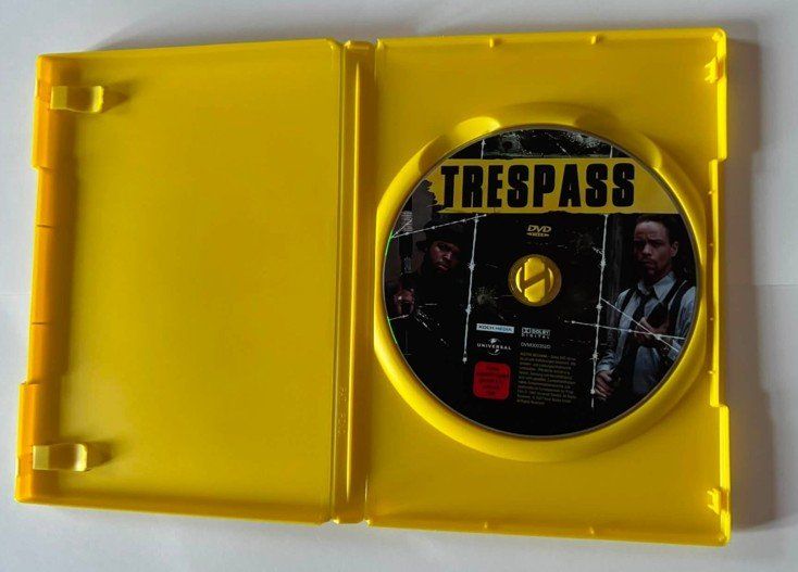 Tutti i DVDs: Trespass (1992) DVD vergriffen – Usato da lupfig venduto da maniacs666 1