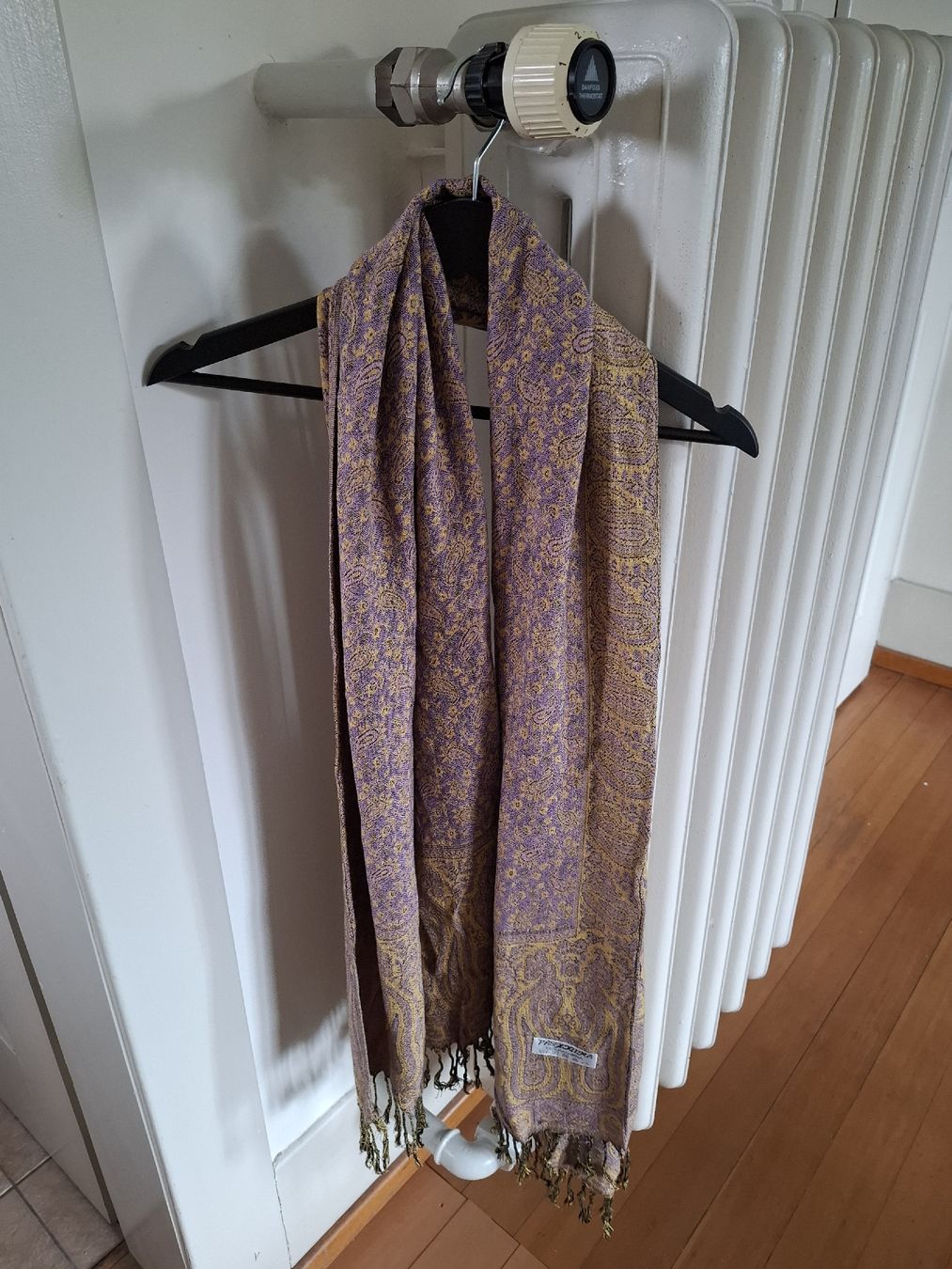 Foulard & Sciarpe: Schal – Usato da Muri b. Bern venduto da hos_qg29