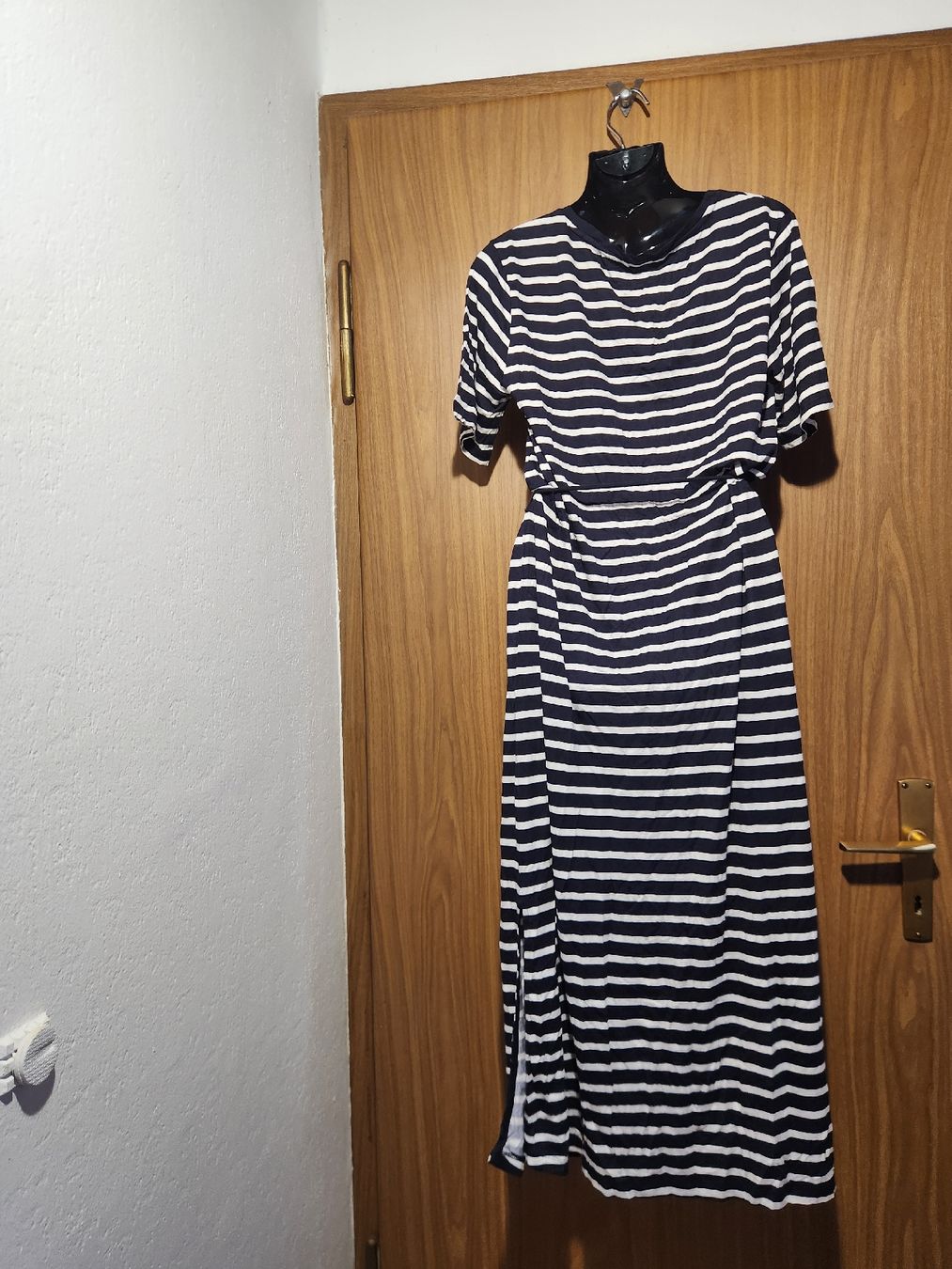 Tommy Hilfiger Kleider: Robe longue rayée Tommy Hilfiger Taille M  – Gebraucht aus Niedergösgen von Eva2410 2