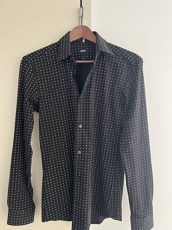 Hugo Boss Camicie: Hugo Boss Hemd in S ungetragen – Nuovo (secondo la descrizione) da Zürich venduto da chriswolf667