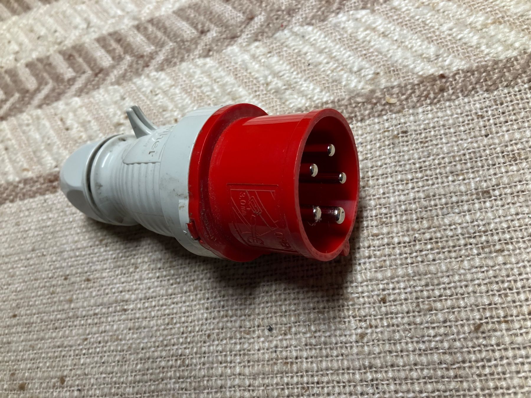 Attrezzi da lavoro: Starkstrom Stecker 16A 400V Top Zustand! – Usato da Altstätten SG venduto da rol_y25z