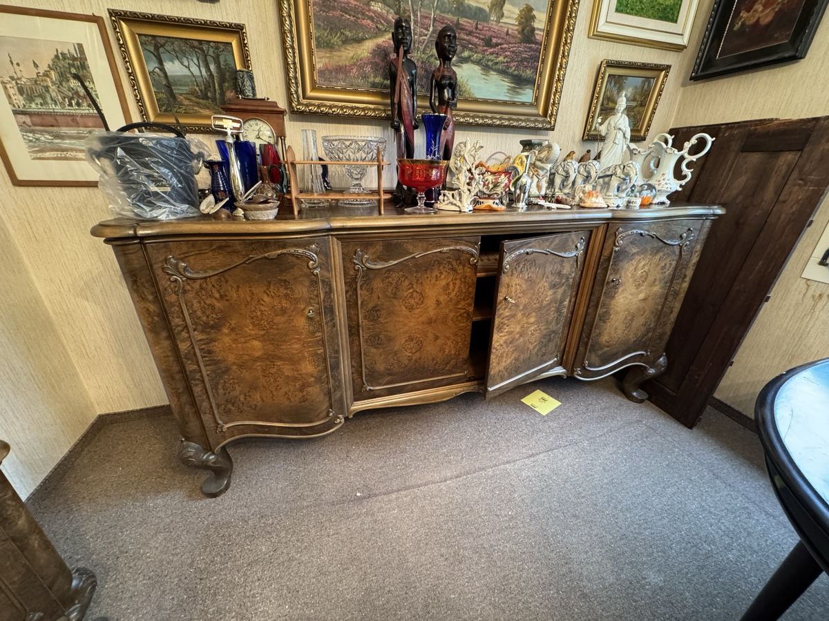 Credenze: Buffet von 1875 – Usato da Tübach venduto da Tijera