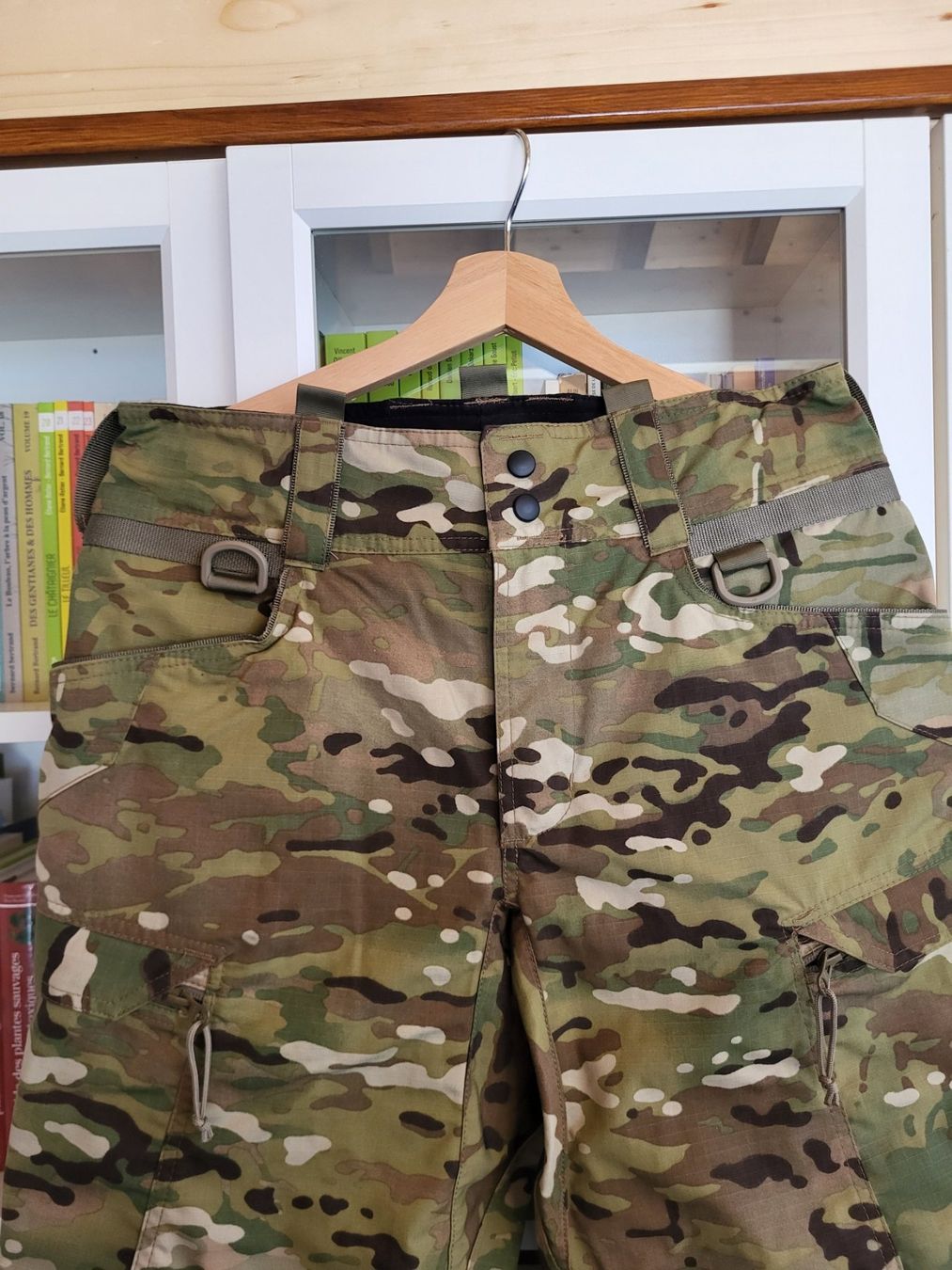 Pantaloni: CLAWGEAR - OPERATOR COMBAT PANTS 48 LONG😎 – Usato da Haute-Nendaz venduto da DetoutDerien 1