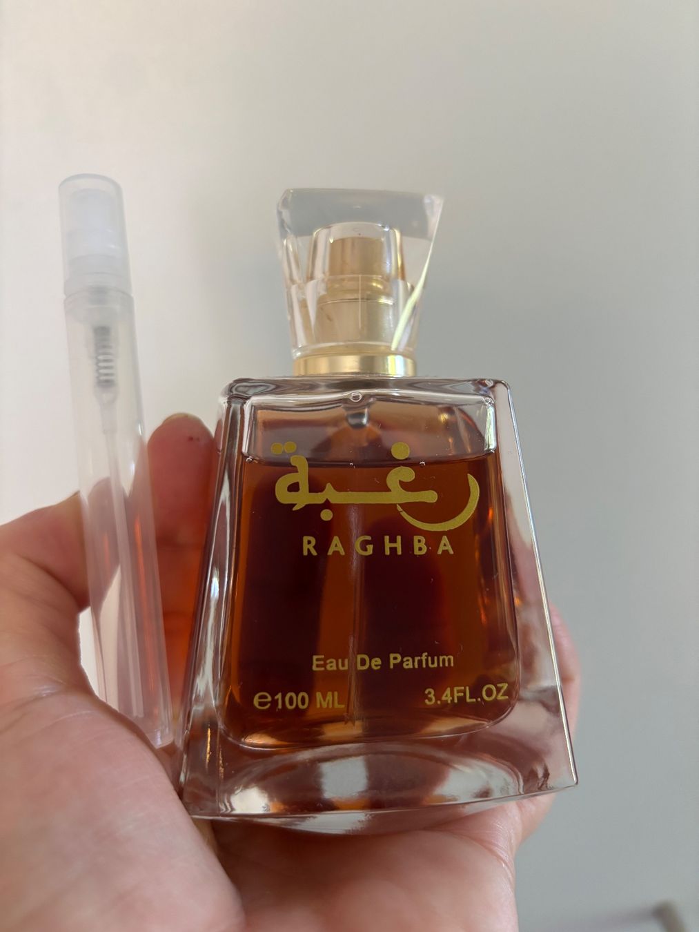 Lattafa Parfum & Eau de Toilette: Lattafa Raghba EDP 5ML ABFÜLLUNG – Gebraucht aus Zürich von deruja