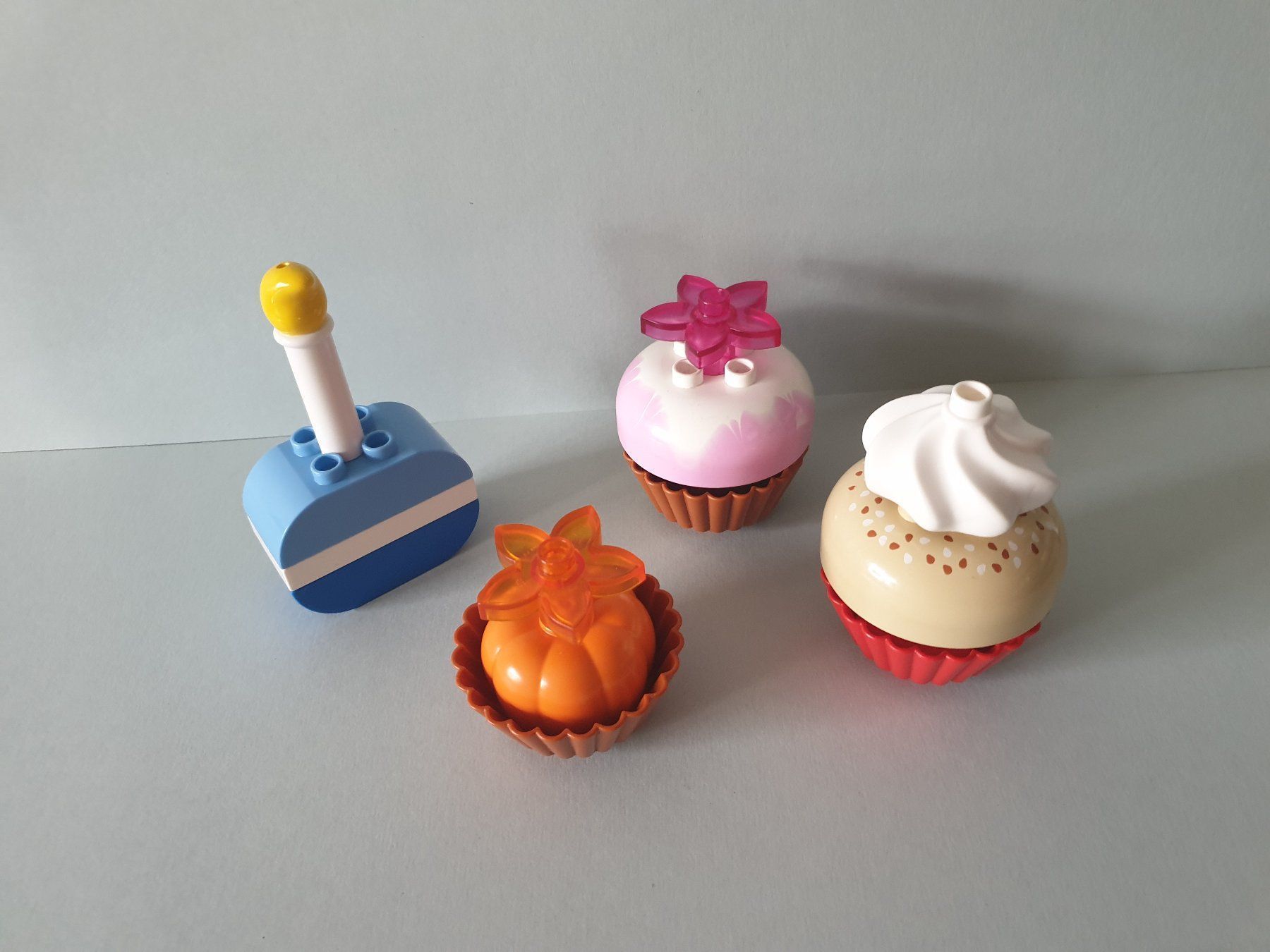Spielzeuge: Lego Duplo (Set 1) Kuchen / Cupcake – Gebraucht aus Münchwilen TG von VT-Trader 1