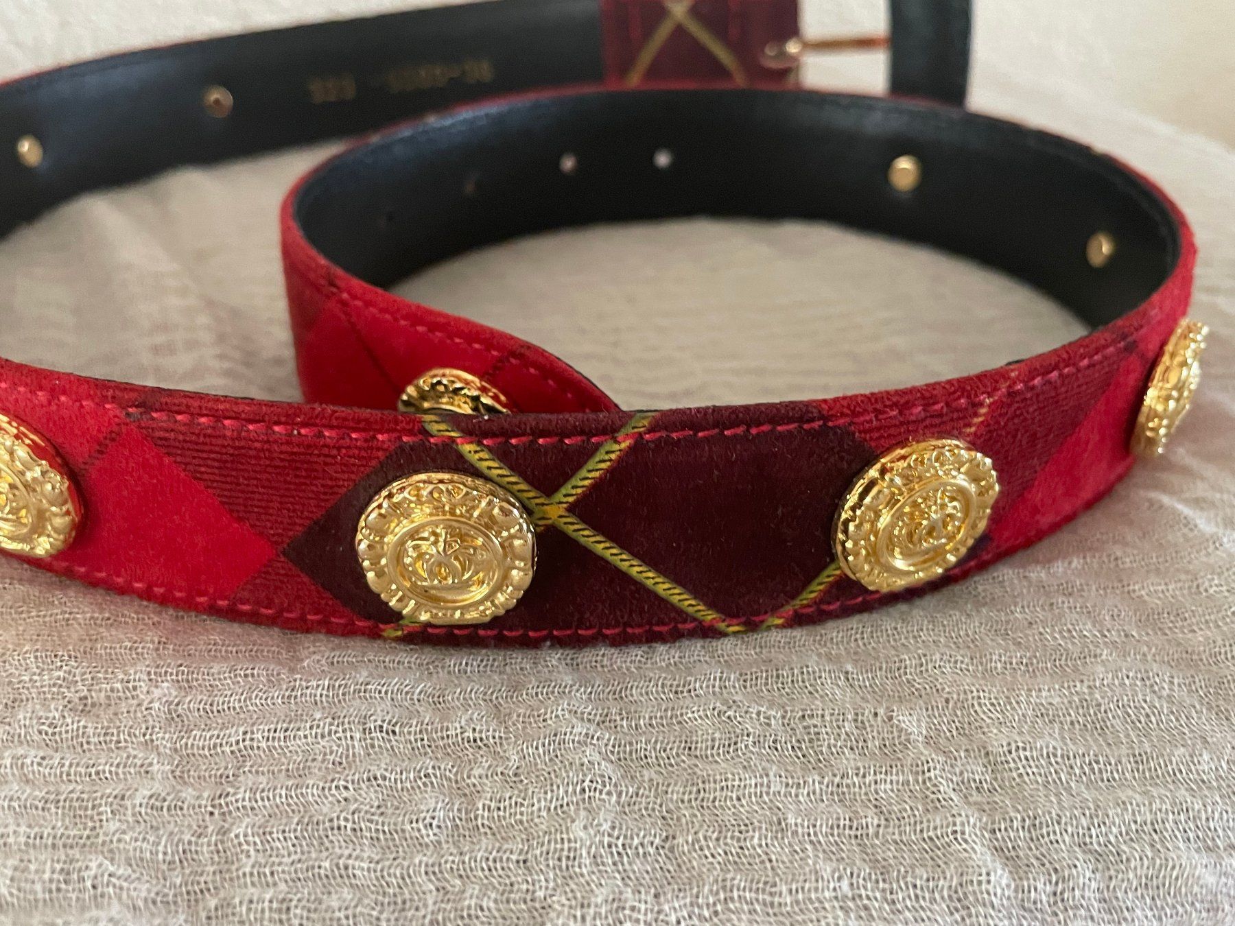 Escada Gürtel: Vintage Escada Gürtel – Gebraucht aus Münchenbuchsee von hamama18 1