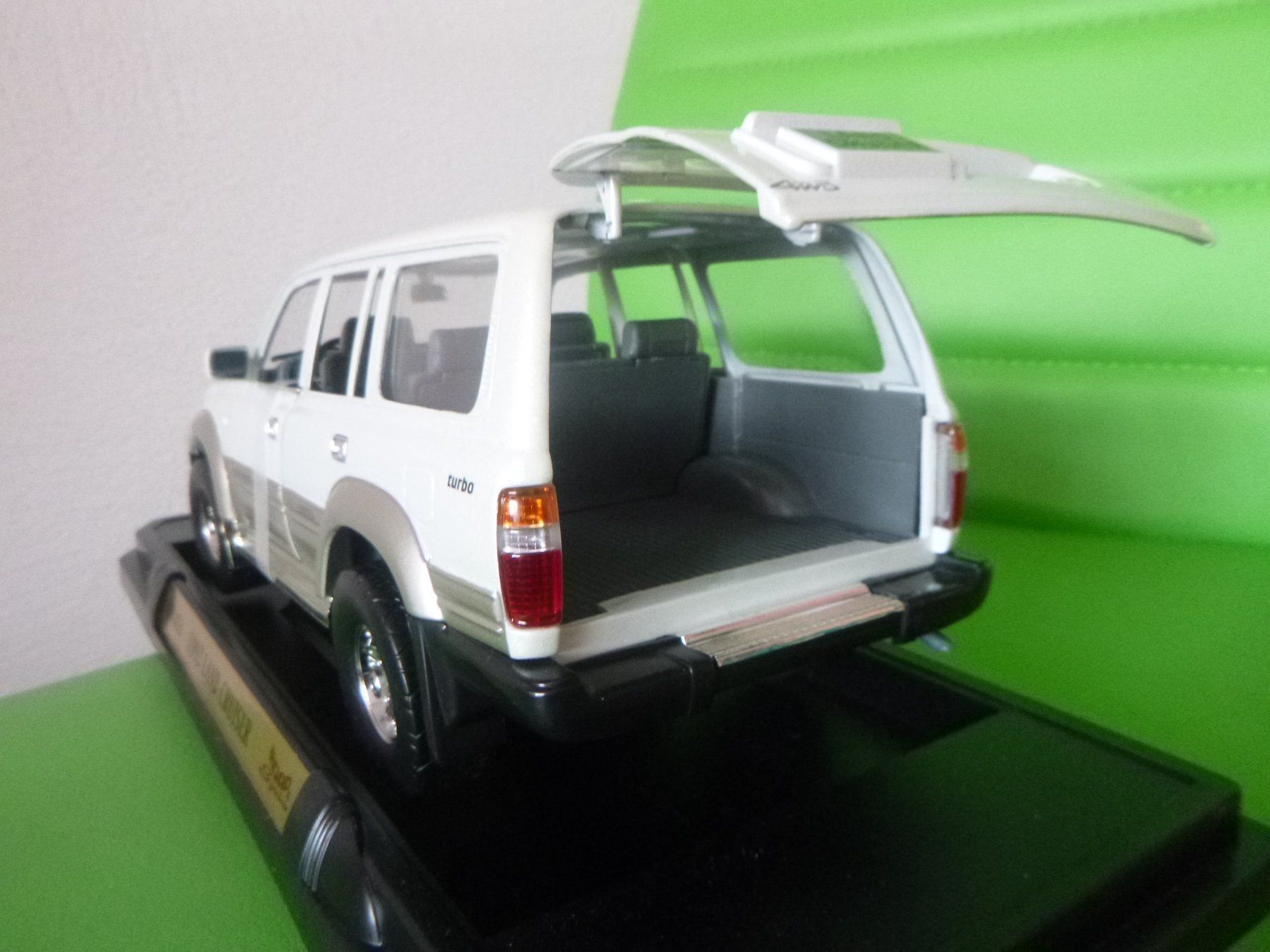 Toyota Modellini d'auto: TOYOTA Land Cruiser 1992 – Nuovo e nell'imballaggio originale da Chur venduto da oriori 3