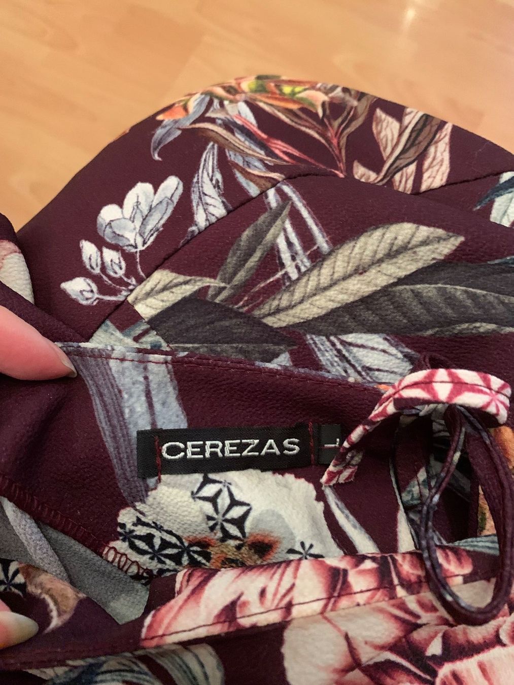 Kleider: Jolie robe neuve Cerezas t. L – Gebraucht aus MEYRIN von Gwendo10 2