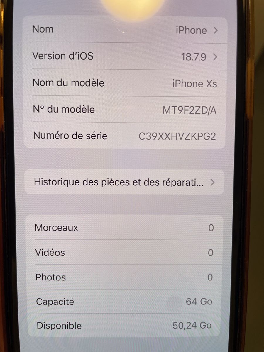 Apple Telefoni cellulari / Smartphones: iPhone Xs - Batterie 73% – Usato da La Tour-de-Peilz venduto da flo_m27g 2