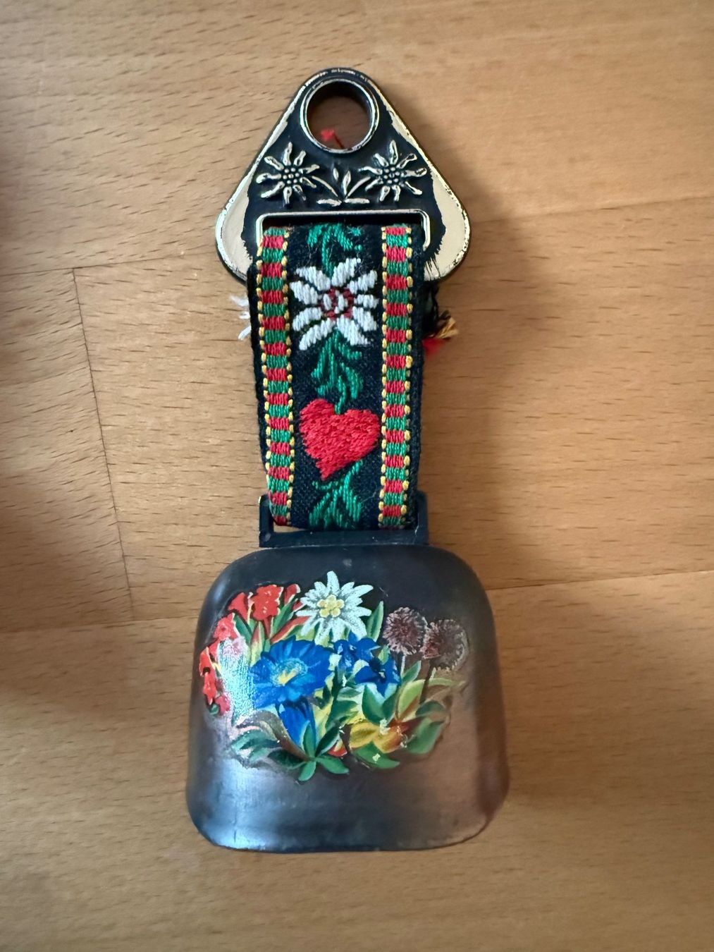 Glocken & Treicheln: 2  kleine  Glocken  Glocke – Gebraucht aus Subingen von ArtBead 2