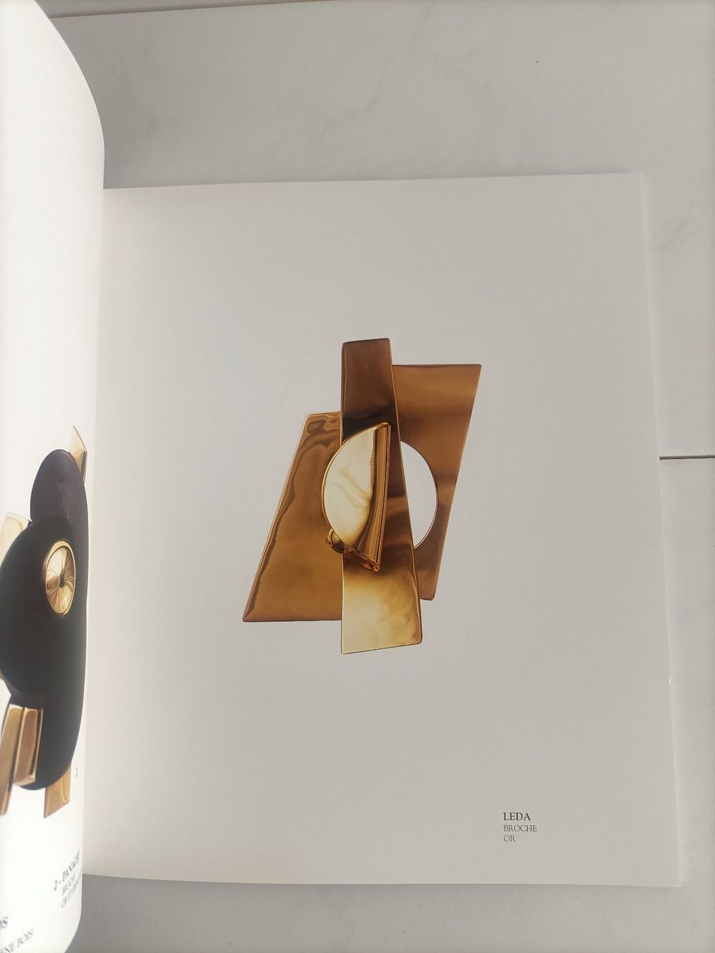 Livres: Sophia Vari - Bijoux – D'occasion à crans montana par AB3963 2