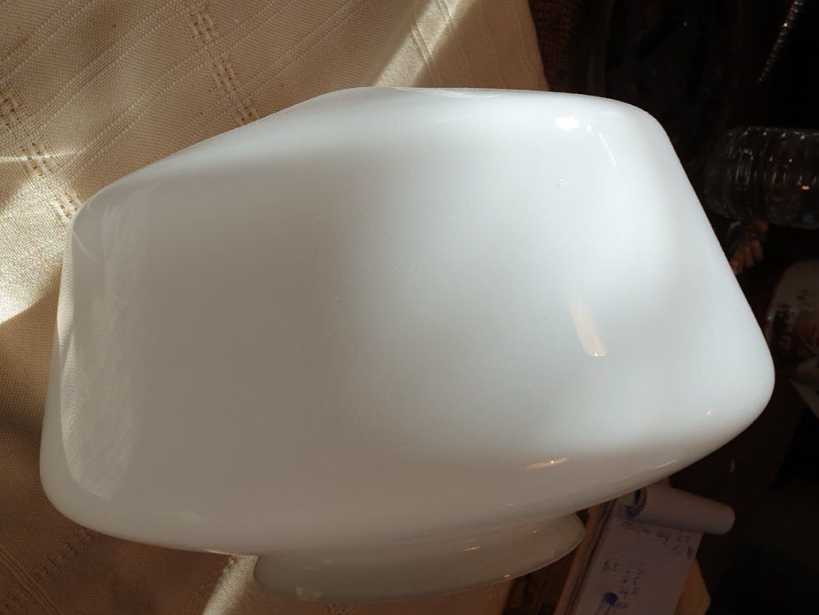 Lampade: verre de lampe en opaline – Usato da charmoille venduto da mir_my9f 1